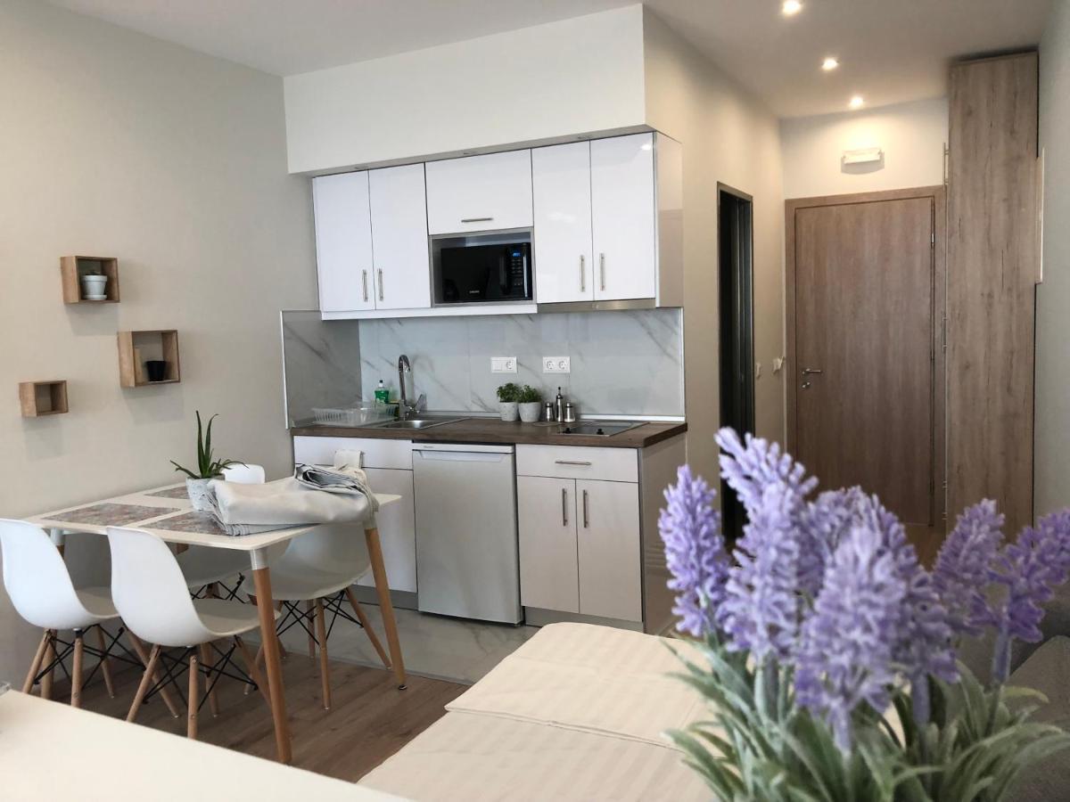 Lakones Deluxe Suites Extérieur photo