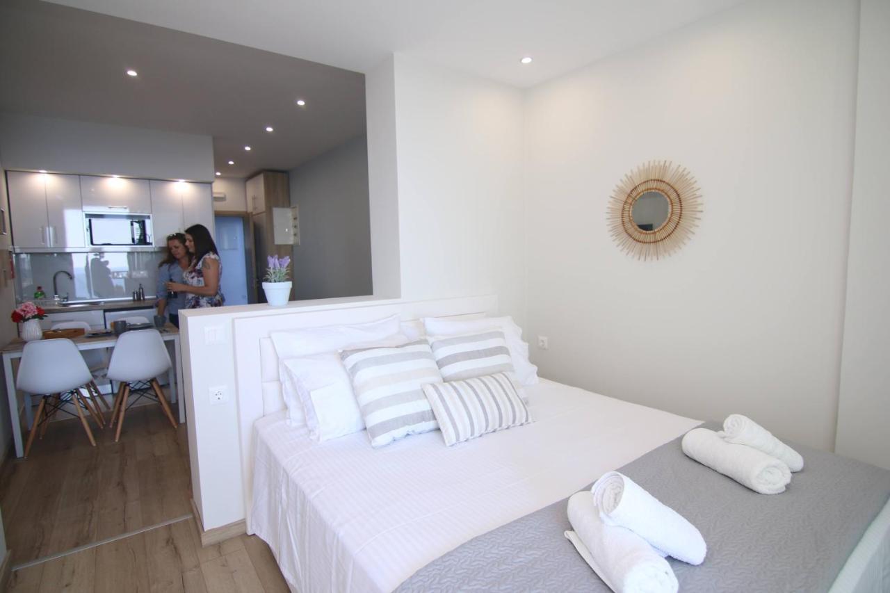 Lakones Deluxe Suites Extérieur photo