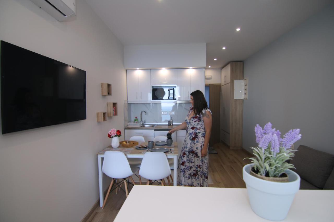Lakones Deluxe Suites Extérieur photo