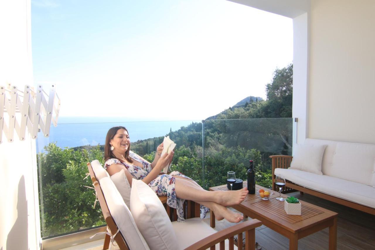 Lakones Deluxe Suites Extérieur photo